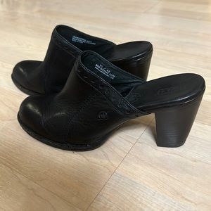BORN Womens Black Leather Lella Heeled
Mules Shoe Clogs (Size 10)